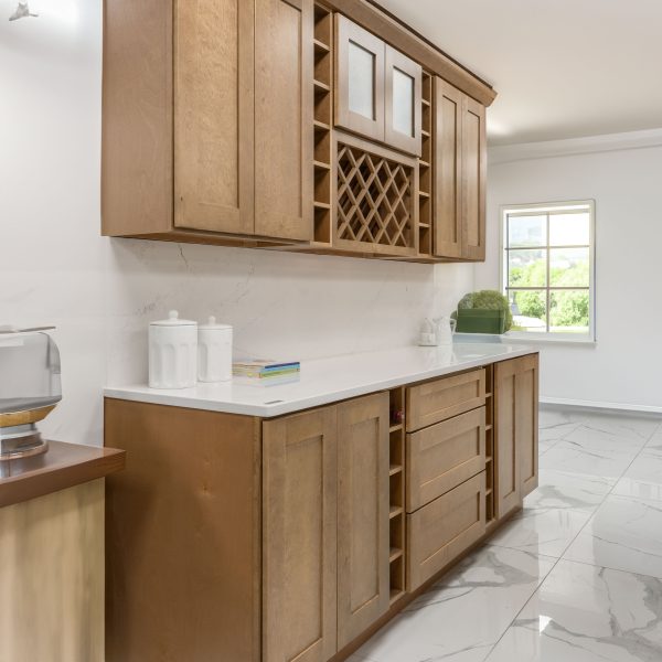 Cappuccino kitchen cabinets - real kitchen photo - CCC Cabinets wholesale, Des Plaines IL